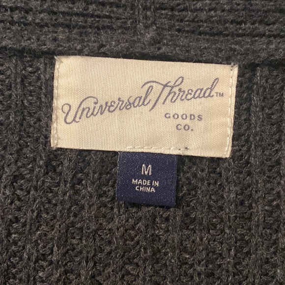 Woman’s Cardigan - Picture 2 of 2